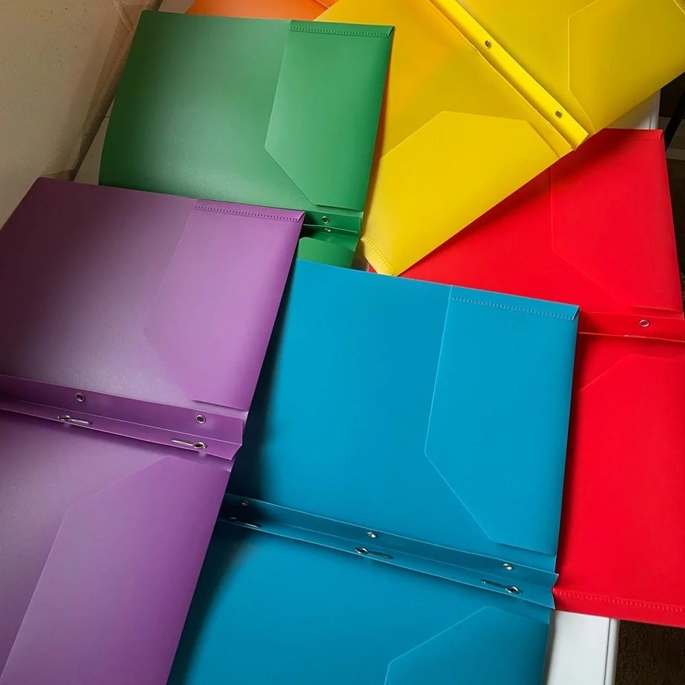 NWT 6 Heavy duty 2 pocket 6 colors letter size folders water resistant Amazon